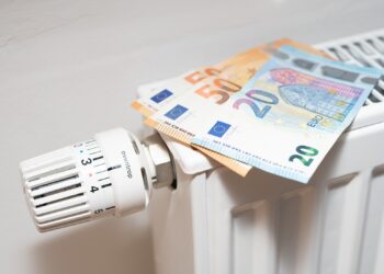 Jahreszeiten und ihr Einfluss auf Heizkosten – Wann sich Preisvergleiche besonders lohnen.